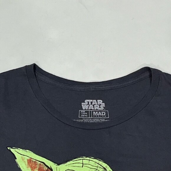 Mad Engine Star Wars Mandalorian The Child Grogu Sketch Shirt Size Large - Picture 9 of 12